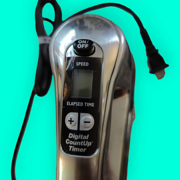 2 CUISINART Handheld Mixers - Picture 3 of 9